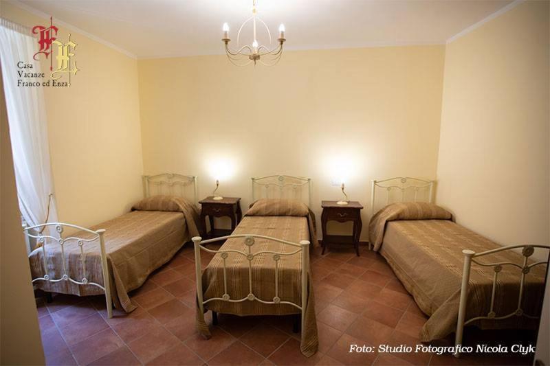 Casa Vacanze - Franco Ed Enza Bed & Breakfast San Gregorio Magno Eksteriør bilde