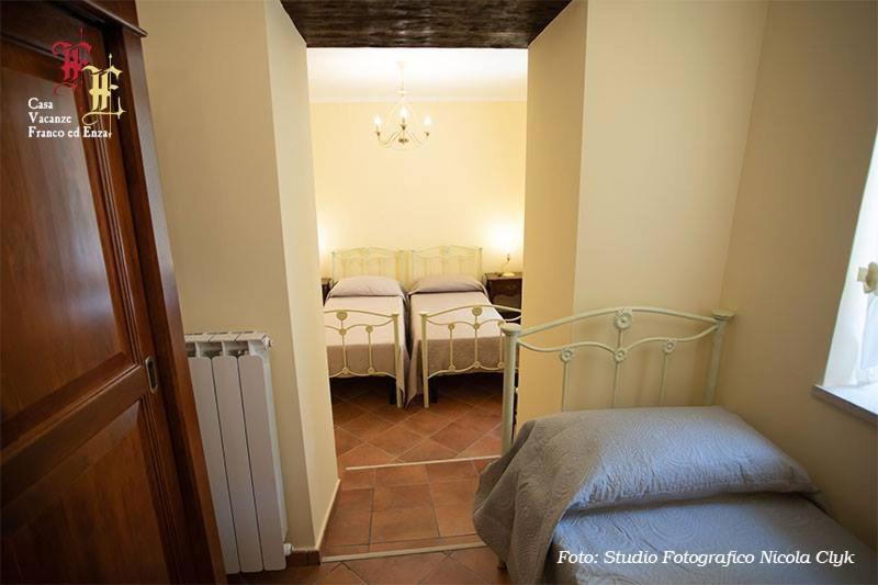 Casa Vacanze - Franco Ed Enza Bed & Breakfast San Gregorio Magno Eksteriør bilde